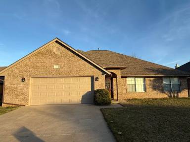 Main picture of 4228 Oakbrook Dr