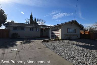 Main picture of 1751 Lynwood Dr