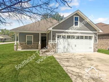 Main picture of 2424 Avenue C