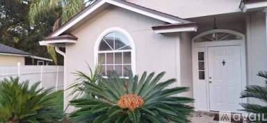 Main picture of 1215 Bay Breeze Dr