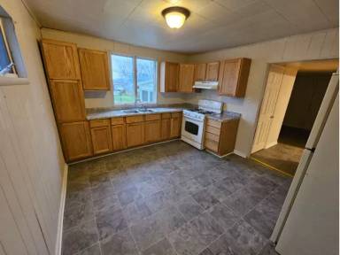 Main picture of 172 N Clinton Ave