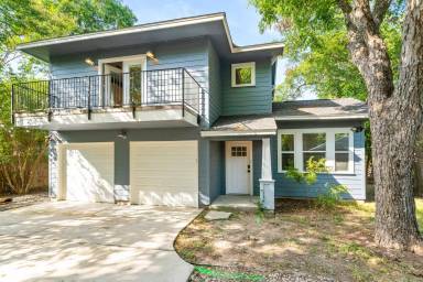 Main picture of 3700 Harmon Ave