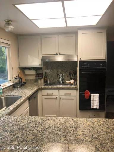 Main picture of 23 Limewood Pl
