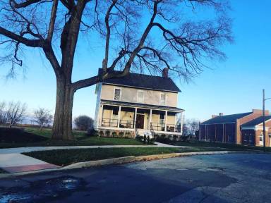 Main picture of 1605 Sussex Ave