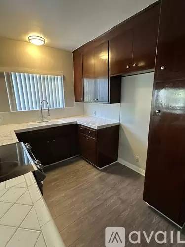 Main picture of 22641 Del Valle St