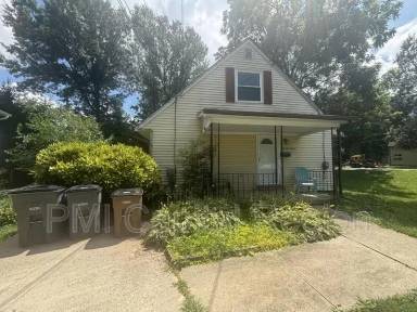 Main picture of 5830 Vandegrift Ave