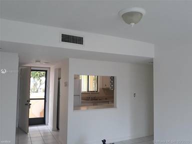 Main picture of 183 Lakeview Dr