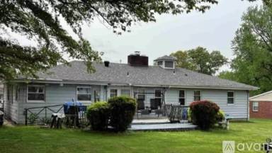 Main picture of 5 Evergreen Dr