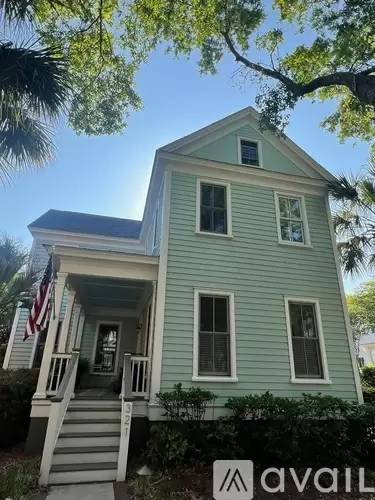 Main picture of 321 N Shelmore Blvd