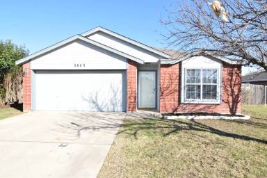 Main picture of 3803 Palmtree Ln