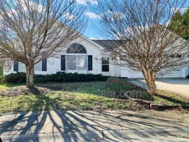 Main picture of 204 Juniper Leaf Way