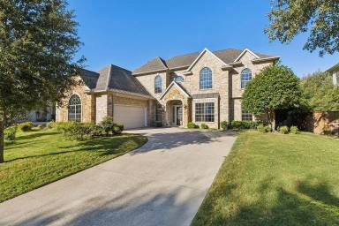 Main picture of 701 Braxton Ct