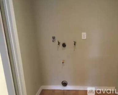 Main picture of 2323 Vine St