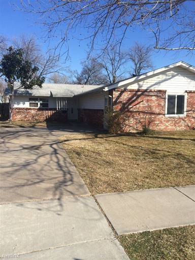 Main picture of 10627 E 18th Pl