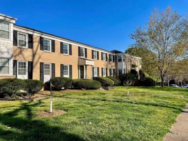 Main picture of 324 Wakefield - B