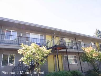 Main picture of 8820 N Ivanhoe St