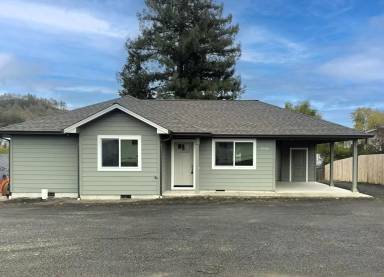 Main picture of 5076 Melody Ln