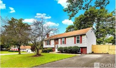 Main picture of 136 Stevens Dr