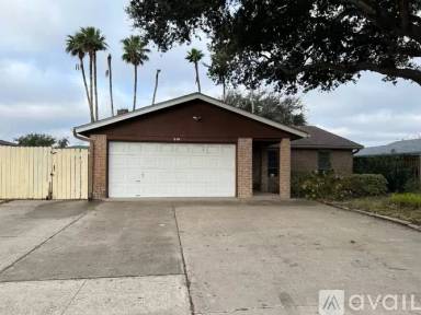Main picture of 950 Crossbill St