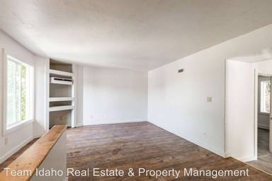 Main picture of 1112 King Rd