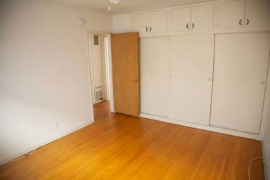 Main picture of 118 And 122 Hayworth