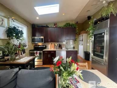 Main picture of 24 Ellington Rd