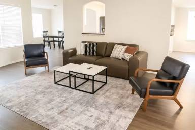Main picture of 2703 Tara Dr