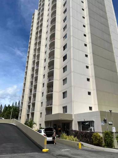 Main picture of Pearlridge Gardens & Tower