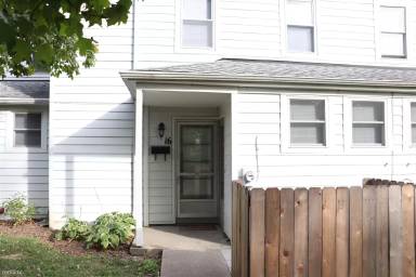 Main picture of 14 Chalmers Ln