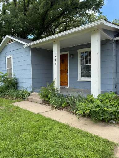 Main picture of 1205 NW 1st Ave