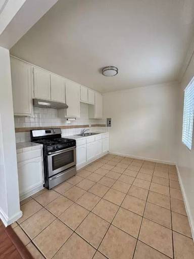 Main picture of 1701 Coronado Ave