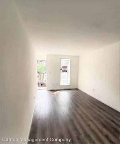 Main picture of 2120 Division St
