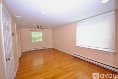Main picture of 36 Ridge St