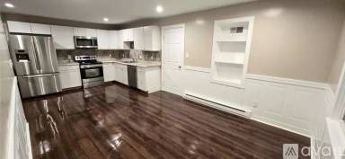 Main picture of 537 Goepp Cir