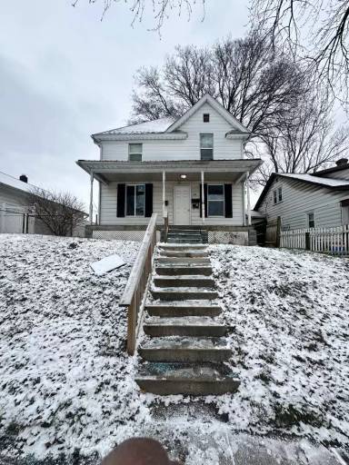 Main picture of 1020 Emerson Ave