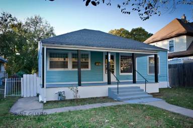 Main picture of 243 S Green St