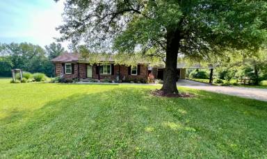 Main picture of 724 Butler Rd