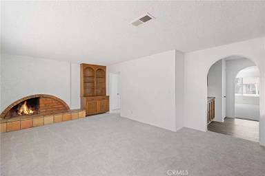 Main picture of 483 S Pine St