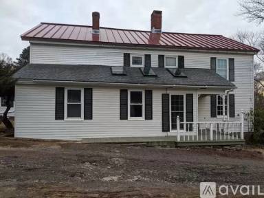 Main picture of 24 Town St