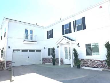 Main picture of 4218 Ince Blvd
