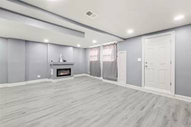 Main picture of 4829 S Saint Lawrence Ave