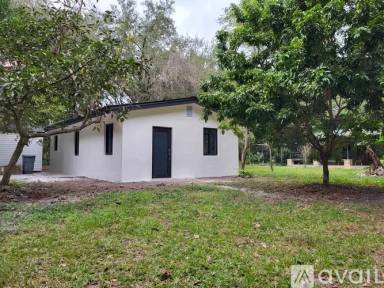 Main picture of 8200 SW 108th St