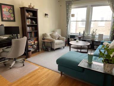 Main picture of 4400 N Winchester Ave