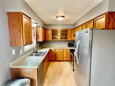 Main picture of 10840 Delta Cir