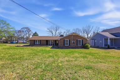 Main picture of 1325 Sun Valley Rd