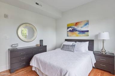 Main picture of 359 Park St