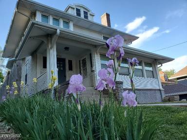 Main picture of 3560 Jackson St