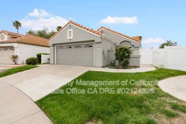 Main picture of 28101 Orangegrove Ave