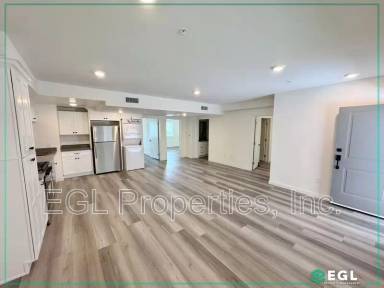 Main picture of 10505 Hawthorne Blvd
