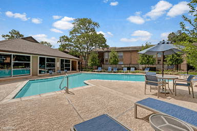 Main picture of Latitude 2976